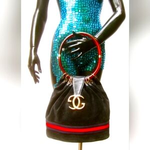 AUTH GUCCI ITALY RARE MIDNIGHT BLUE SUEDE AMBER RESIN HANDLE HANDBAG